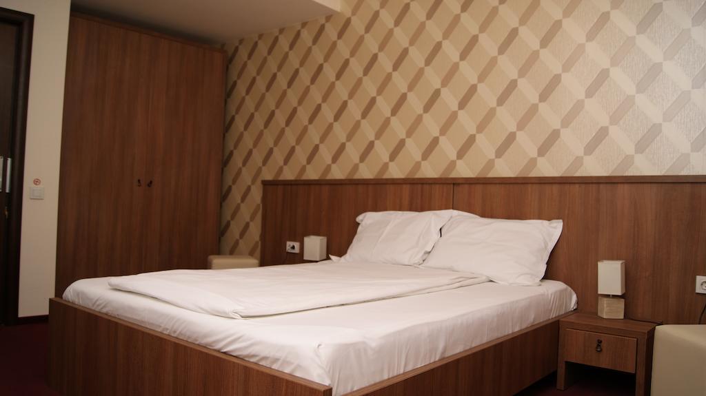 Hotel La Strada โปลเยชต์ ห้อง รูปภาพ