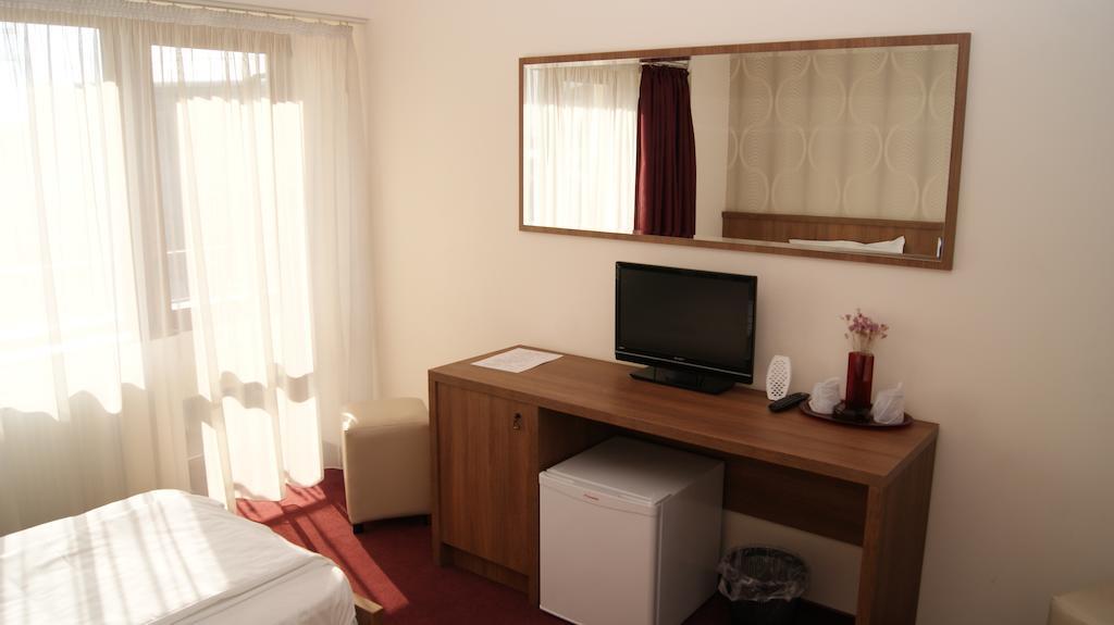 Hotel La Strada โปลเยชต์ ห้อง รูปภาพ