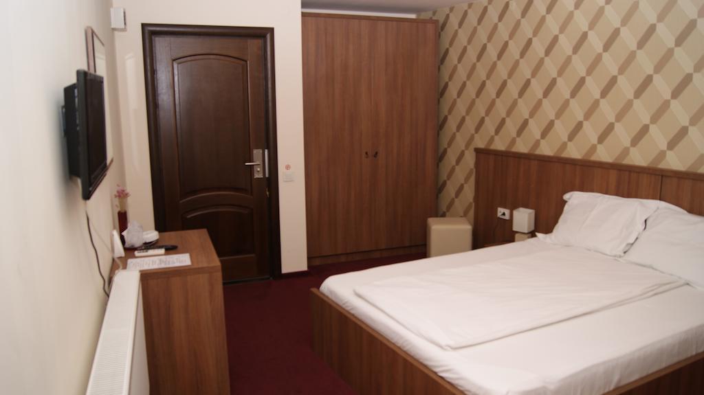 Hotel La Strada โปลเยชต์ ห้อง รูปภาพ